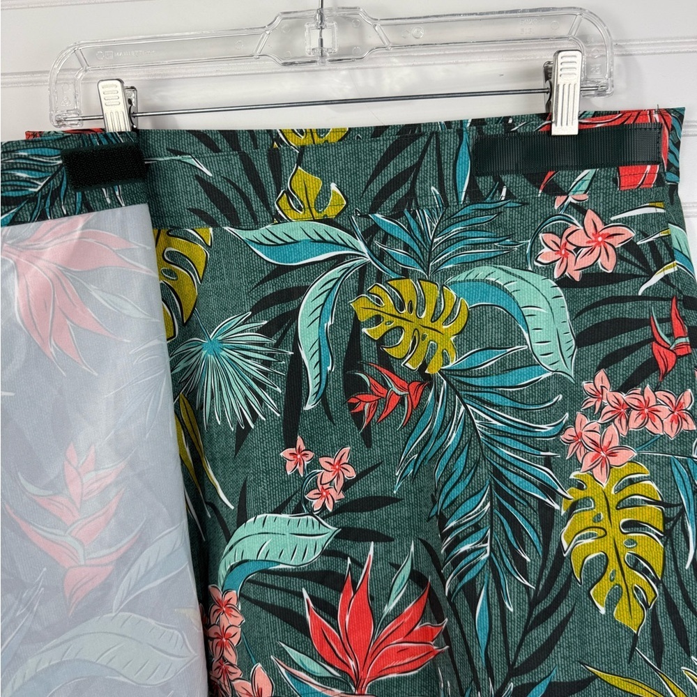 Rip Skirt womens green Tropical Floral wrap skirt, swimsuit coverup. Size M - Picture 3 of 7